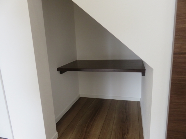 階段下収納 (1).jpg
